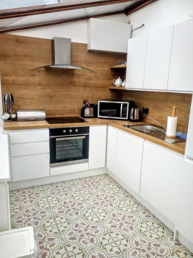 Hookless Holiday Homes Фетард-он-Си Экстерьер фото